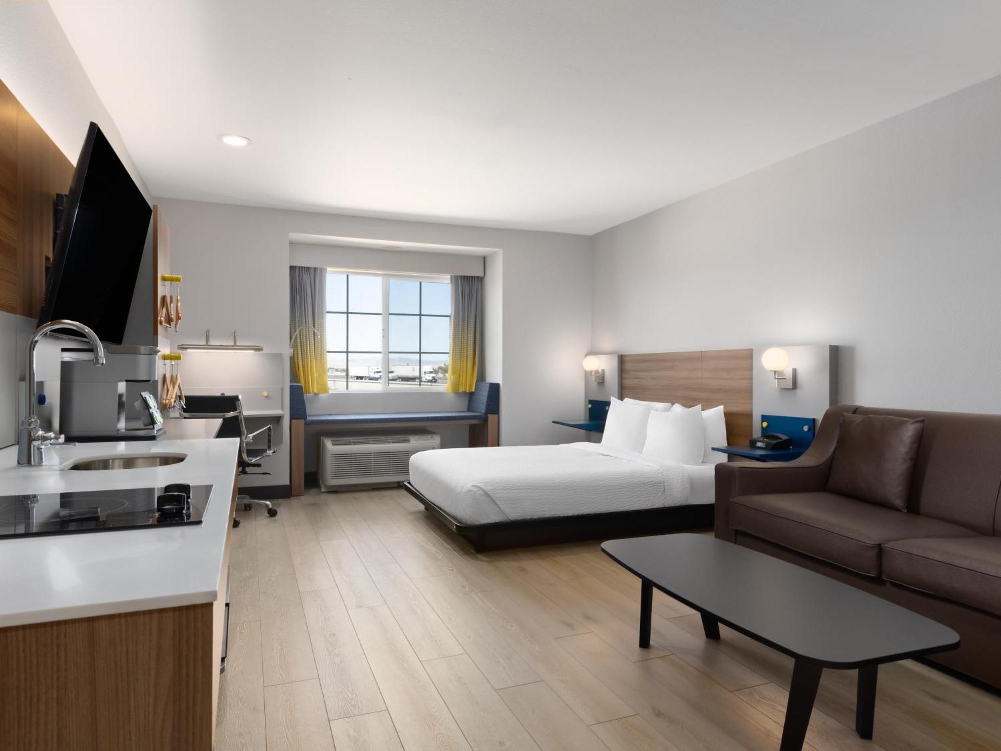 Microtel Inn & Suites By Wyndham Tracy Exterior photo